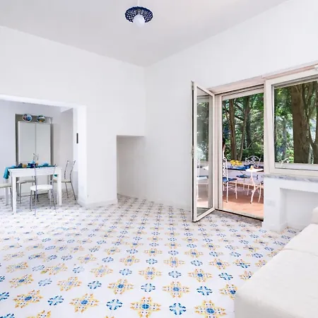 Casa Schiattarella מלון דירות קאפרי